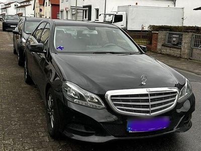 Gebraucht Mercedes E220 Elegance 170 PS (125 kW) 2014 Schwarz Limousine