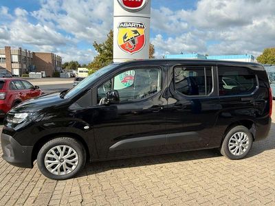 Schwarz Neu 2025 Fiat Doblò Van / Kleinbus | 31.490 € (Etwas zu teuer)