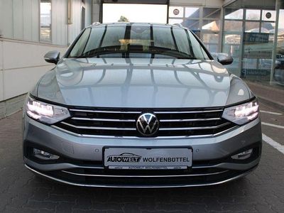 Gebraucht VW Passat Elegance 150 PS (110 kW) 2023 Silber Kombi