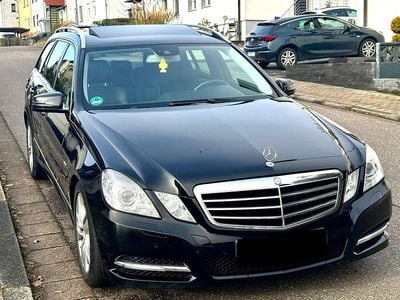Schwarz Gebraucht 2011 Mercedes E220 Avantgarde Kombi | 8.200 € (Guter Preis)