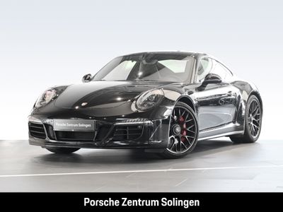 Porsche 911 Carrera 4 GTS