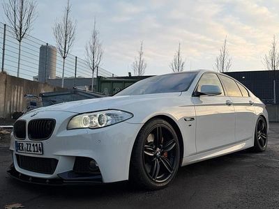 Weiß Gebraucht 2011 BMW 550 Limousine | 21.950 €