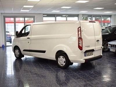 Begagnad Ford Transit Custom 105 HK (77 kW) 2022 Vit Minibuss