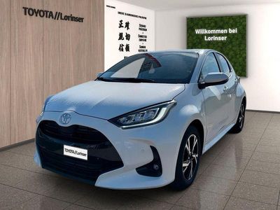 Neu Toyota Yaris Hybrid 117 PS (86 kW) 2026 Weiß Limousine