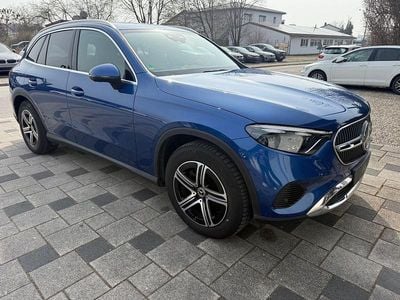 Używany Mercedes GLC220 197 KM (144 kW) 2023 Niebieski SUV