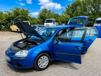 Gebraucht VW Golf IV 80 PS (58 kW) 2005 Blau Limousine
