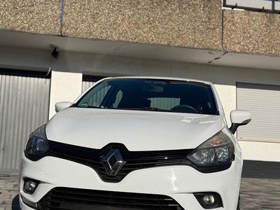 Gebraucht Renault Clio IV 73 PS (53 kW) 2017 Weiß Kleinwagen