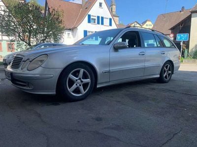 Mercedes E320