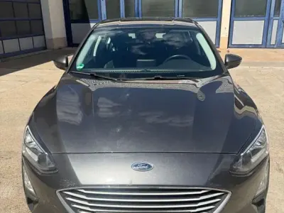 Gebraucht Ford Focus Cool & Connect 150 PS (110 kW) 2020 Grau Limousine