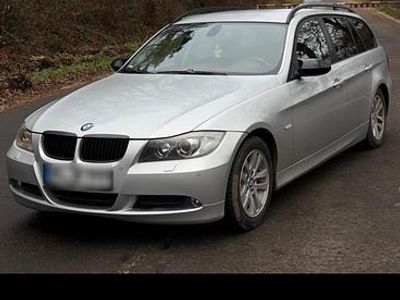 Silber Gebraucht 2006 BMW 320 Kombi | 2.350 € (Guter Preis)
