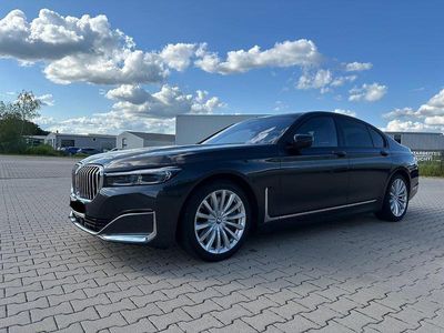 BMW 750