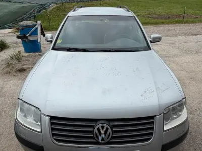 Gebraucht VW Passat 128 PS (94 kW) 2003 Grau Kombi