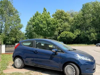Gebraucht Ford Fiesta 60 PS (44 kW) 2009 Blau Kleinwagen