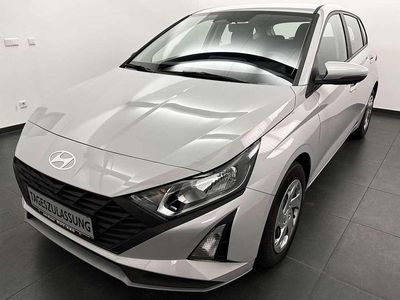 Neu Hyundai i20 79 PS (58 kW) 2025 Lumengrau Kleinwagen