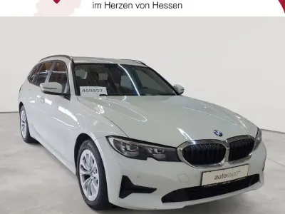 Gebraucht BMW 318 Sport Line 150 PS (110 kW) 2021 Alpinweiß Kombi