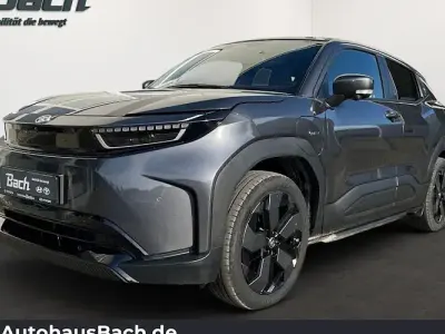 Neu Toyota Urban Cruiser Lounge 127 kW (174 PS) 2026 Grau SUV