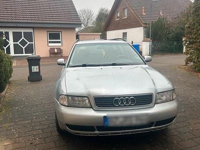 Silber Gebraucht 1997 Audi A4 Kombi | 1.600 € (Fairer Preis)