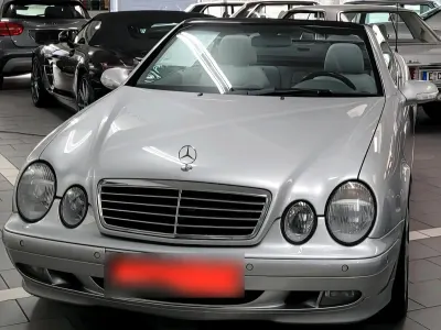 Używany Mercedes CLK200 Edition 163 KM (119 kW) 2002 Srebrny Kabriolet