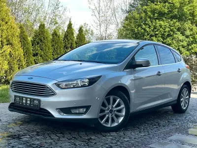 Usata Ford Focus Titanium 125 CV (91 kW) 2017 Argento Berlina