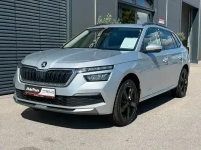 Gebraucht Skoda Kamiq Selection 150 PS (110 kW) 2024 Brilliantsilber metallic (metallic) SUV