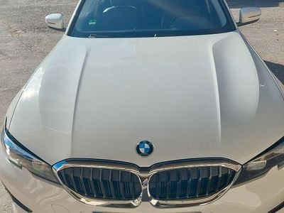 Gebraucht BMW 330e Advantage 292 PS (214 kW) 2020 Weiß Kombi