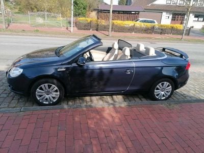 Gebraucht VW Eos 140 PS (102 kW) 2007 Blau Cabrio
