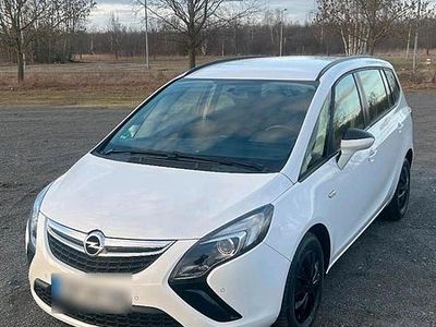 Gebraucht Opel Zafira 130 PS (95 kW) 2014 Weiß Van / Kleinbus