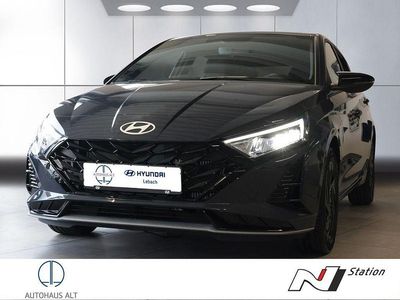 Neu Hyundai i20 Blackline 90 PS (66 kW) 2026 Grau Kleinwagen