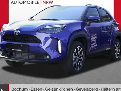 Neu Toyota Yaris Cross 130 PS (95 kW) 2026 Blau SUV