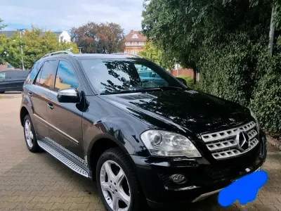 Gebraucht Mercedes ML320 224 PS (164 kW) 2008 Schwarz SUV