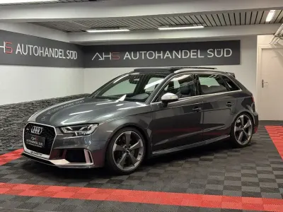 Usado Audi RS3 Sport 400 HP (294 kW) 2017 Cinzento Sedan