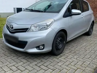 Gebraucht Toyota Yaris 69 PS (50 kW) 2012 Kleinwagen