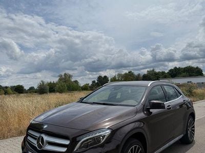 Mercedes GLA250