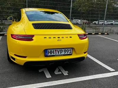 Używany Porsche 911 Carrera 370 KM (272 kW) 2017 Żółty Coupe