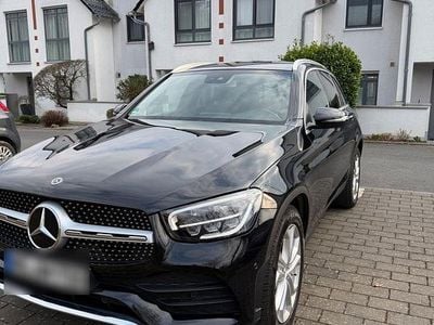 Gebraucht Mercedes GLC300 AMG line 245 PS (180 kW) 2019 Schwarz SUV