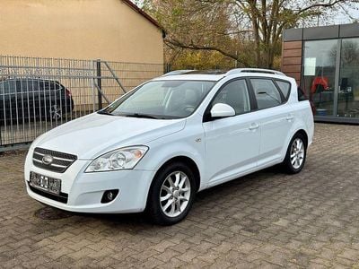 Weiß Gebraucht 2009 Kia Ceed EX Kleinwagen | 5.999 € (Guter Preis)