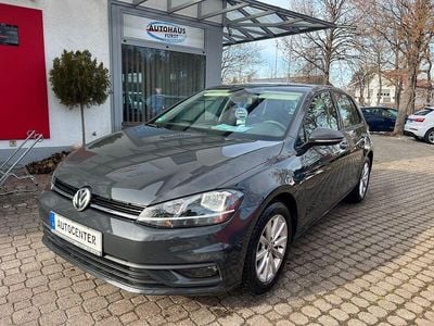 Gebraucht VW Golf Trendline 86 PS (63 kW) 2017 Grau Limousine