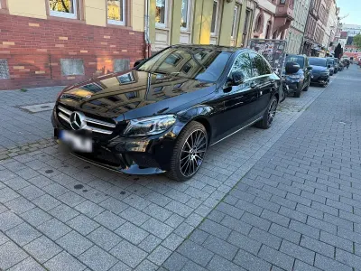 Gebraucht Mercedes 220 195 PS (143 kW) 2019 Schwarz Limousine