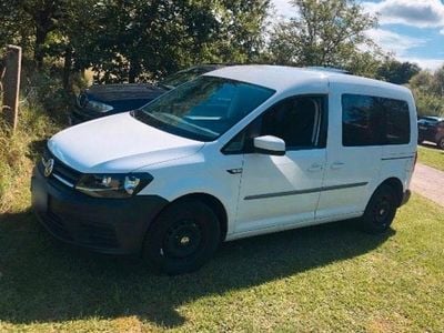 Second-hand VW Caddy 102 CP (75 kW) 2017 Alb Monovolum