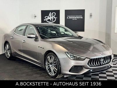 Grau Gebraucht 2018 Maserati Ghibli Limousine | 42.390 € (Teuer)