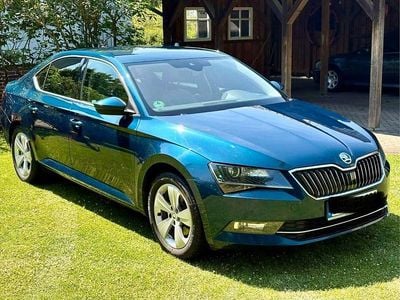 Usata Skoda Superb Style 150 CV (110 kW) 2016 Blu Berlina