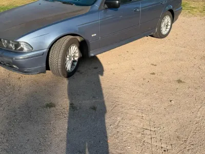 Gebraucht BMW 530 Basis 193 PS (141 kW) 2002 Blau Limousine