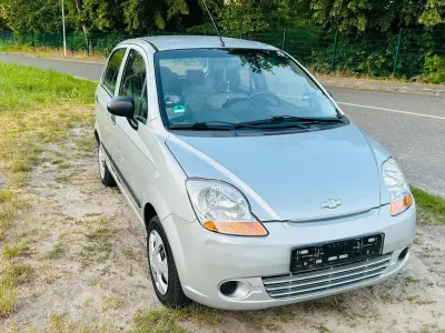 Gebraucht Chevrolet Matiz 69 PS (50 kW) 2009 Silber Kleinwagen