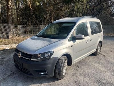 Silber Gebraucht 2017 VW Caddy Van / Kleinbus | 15.900 € (Teuer)
