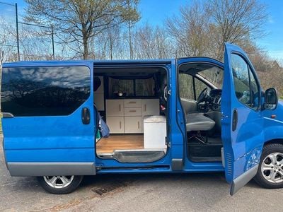 Gebraucht Opel Vivaro 114 PS (83 kW) 2009 Blau Van / Kleinbus
