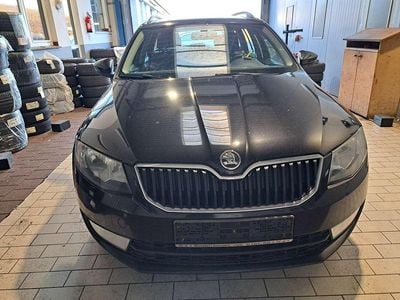 Gebraucht Skoda Octavia Ambition 150 PS (110 kW) 2014 Schwarzmagic perleffekt Kombi