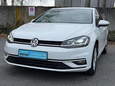 Gebraucht VW Golf VII 150 PS (110 kW) 2019 Pure white Kleinwagen