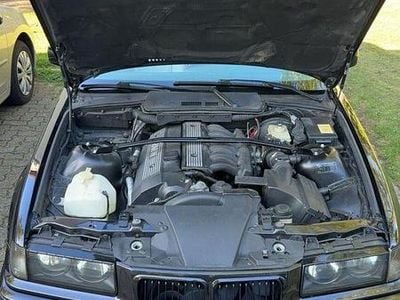 Gebraucht BMW 320 Cabriolet Performance 150 PS (110 kW) 1996 Schwarz Cabrio