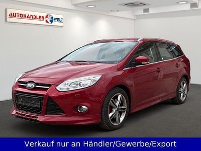 Gebraucht Ford Focus Individual 140 PS (102 kW) 2013 Rot Kombi