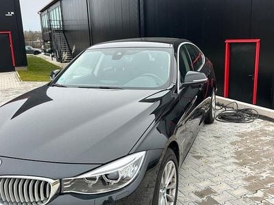 Schwarz Gebraucht 2014 BMW 318 Gran Turismo Limousine | 13.500 € (Fairer Preis)